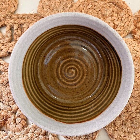 Vintage Glazed Pottery Lidded Pot by Robin Hopper - CANADA - Picture 8 of 10